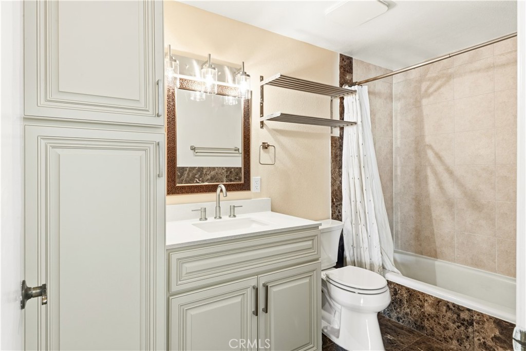 Residential for sale at 615 E Broadway 204, Long Beach CA featuring 1 bed and 1 bath