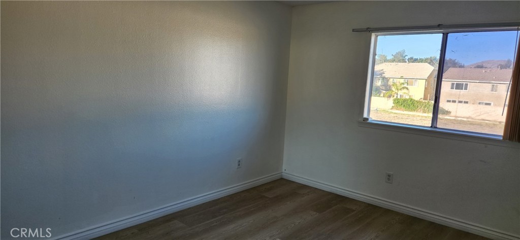 Residential Lease for rent at 713 Walnut Drive, Lake Elsinore CA featuring 2 beds and 1 bath