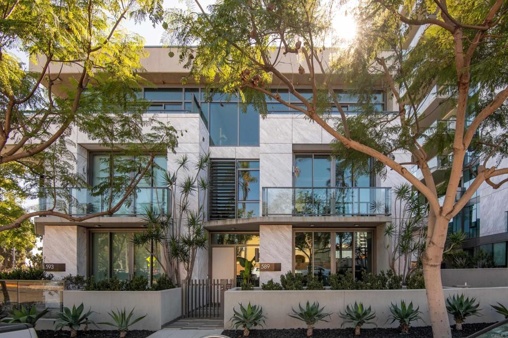 Residential for sale at 589 Palm Street, San Diego CA featuring 2 beds and 3 baths