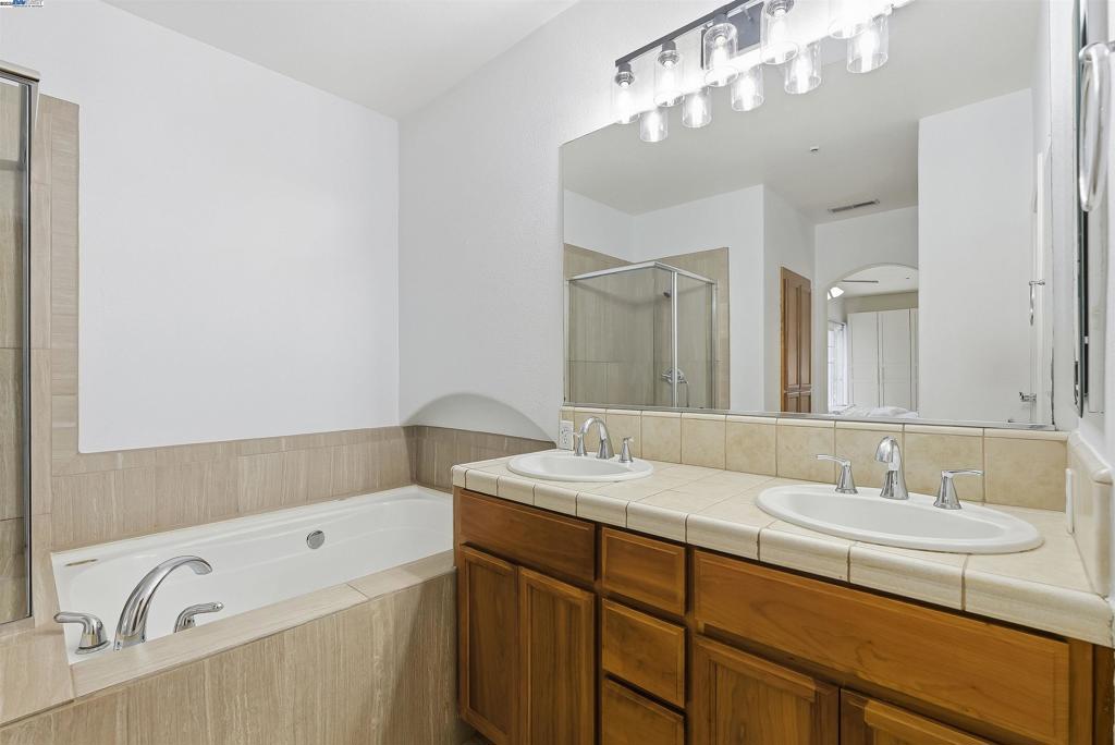 Residential for sale at 4126 Clarinbridge Cir, Dublin CA featuring 2 beds and 2 baths