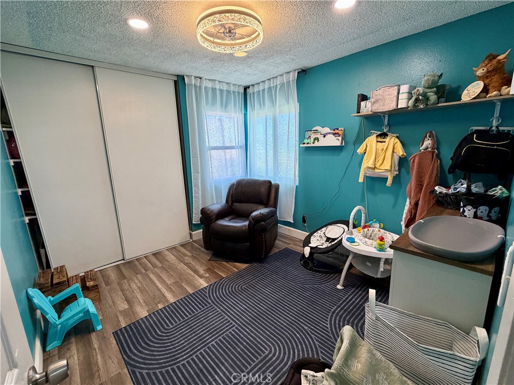 Residential Lease for rent at 321 Red Cedar, Perris CA featuring 2 beds and 2 baths