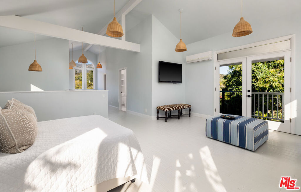 Residential for sale at 31 Cedar Lane, Santa Barbara CA featuring 3 beds and 4 baths