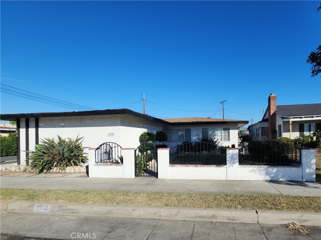 Residential for sale at 4918 Rosemead, Pico Rivera CA featuring 3 beds and 2 baths