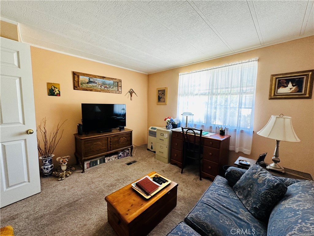 Manufactured In Park for sale at 2230 Lake Park 193, San Jacinto CA featuring 2 beds and 2 baths