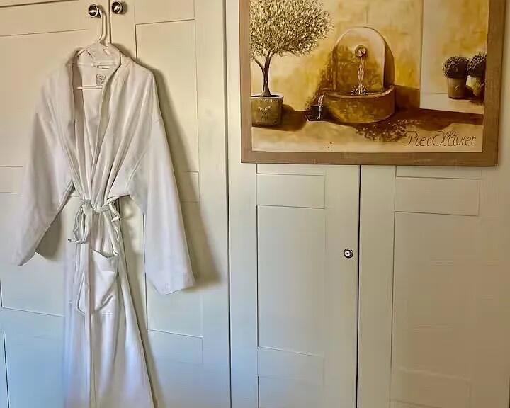 Residential Lease for rent at 1407 N Sunrise Way 29, Palm Springs CA featuring 2 beds and 2 baths