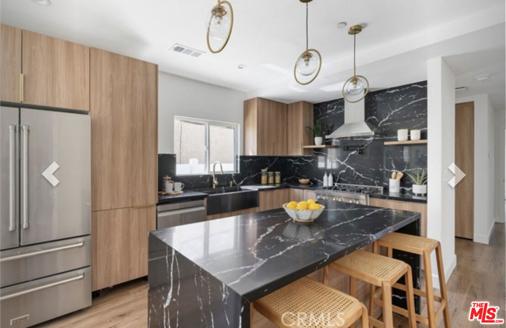 Residential Lease for rent at 4758 Hickory Street, Los Angeles, Los Angeles County CA featuring 3 beds and 3 baths