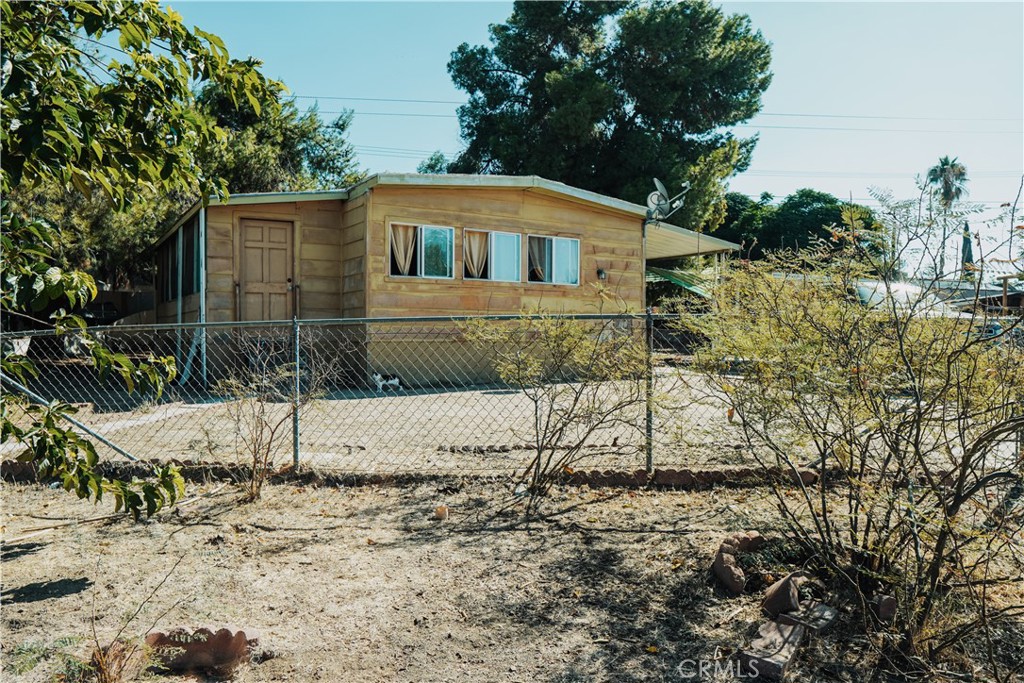 Residential for sale at 153 Barbara, Perris CA featuring 2 beds and 1 bath