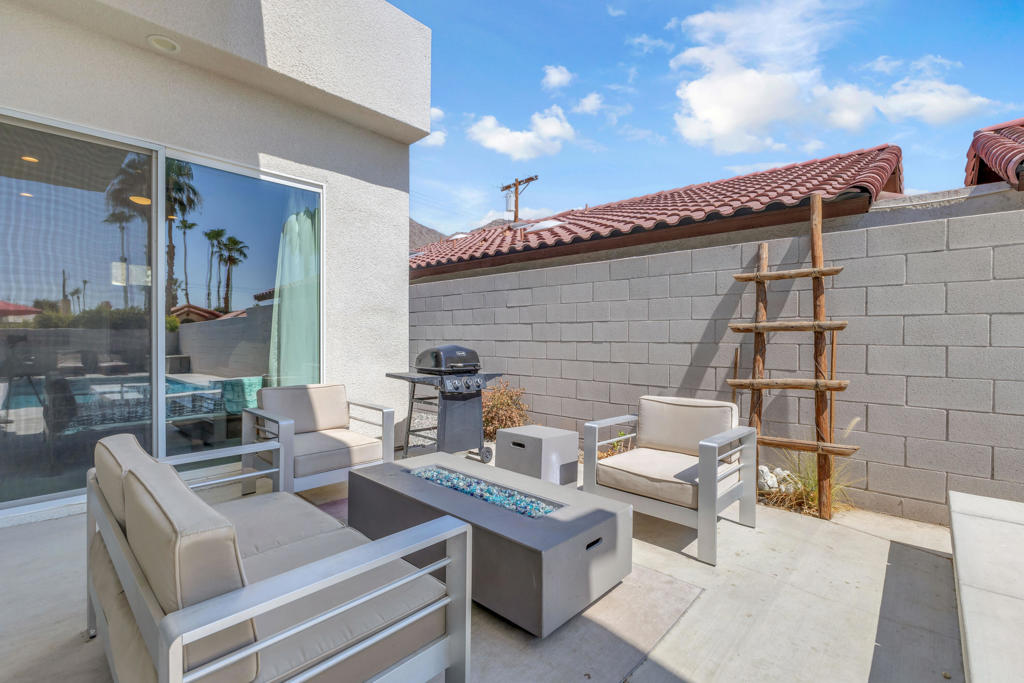 Residential Lease for rent at 51855 Avenida Juarez, La Quinta CA featuring 4 beds and 2 baths