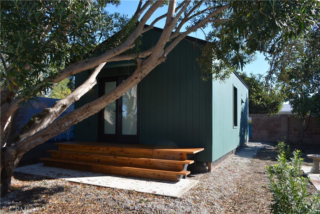 Residential Lease for rent at 17126 Sandra Lee Lane, Huntington Beach CA and 1 bath