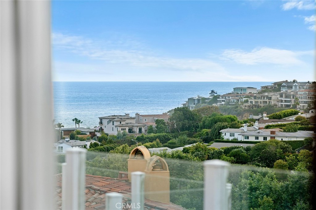 Residential Lease for rent at 343 Emerald Bay, Laguna Beach CA featuring 5 beds and 4 baths