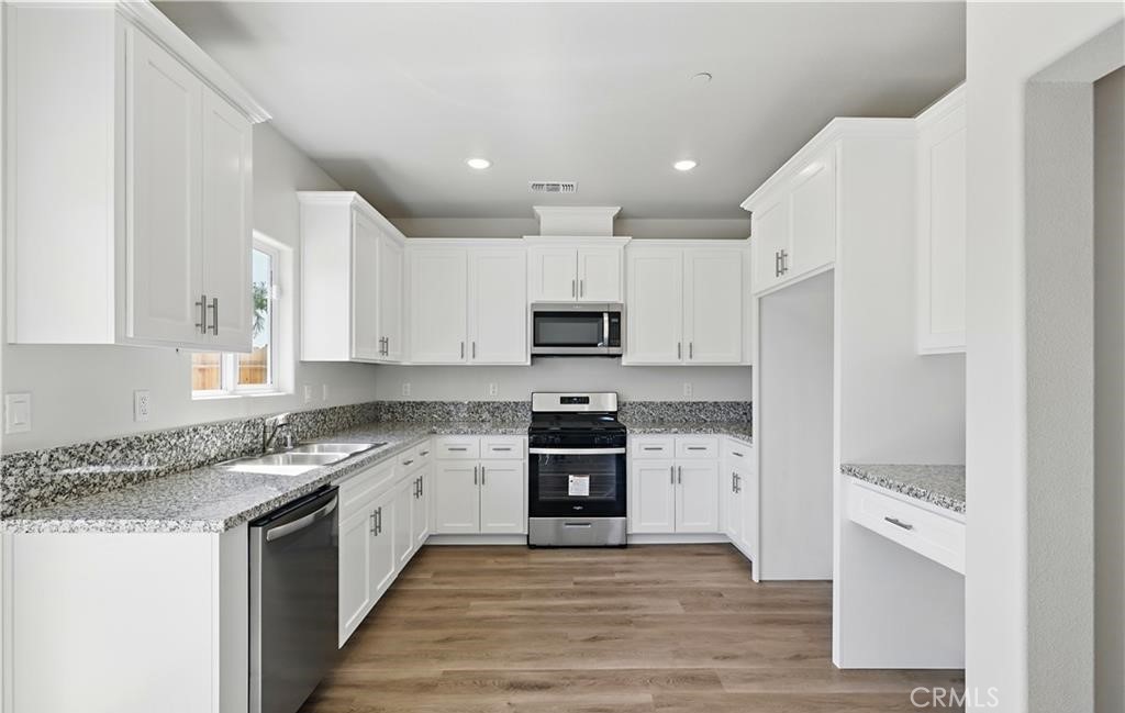 Residential for sale at 695 Valencia, Merced CA featuring 4 beds and 3 baths