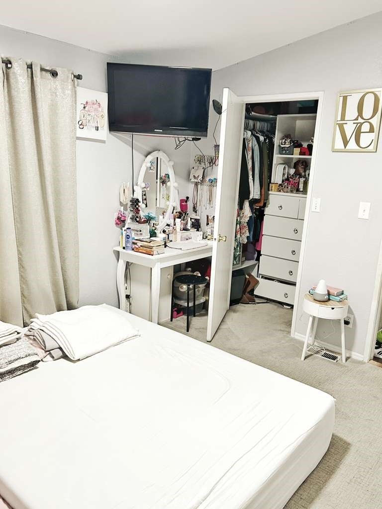 Manufactured In Park for sale at 12300 W Lilac Avenue 220, Santa Ana CA featuring 3 beds and 2 baths