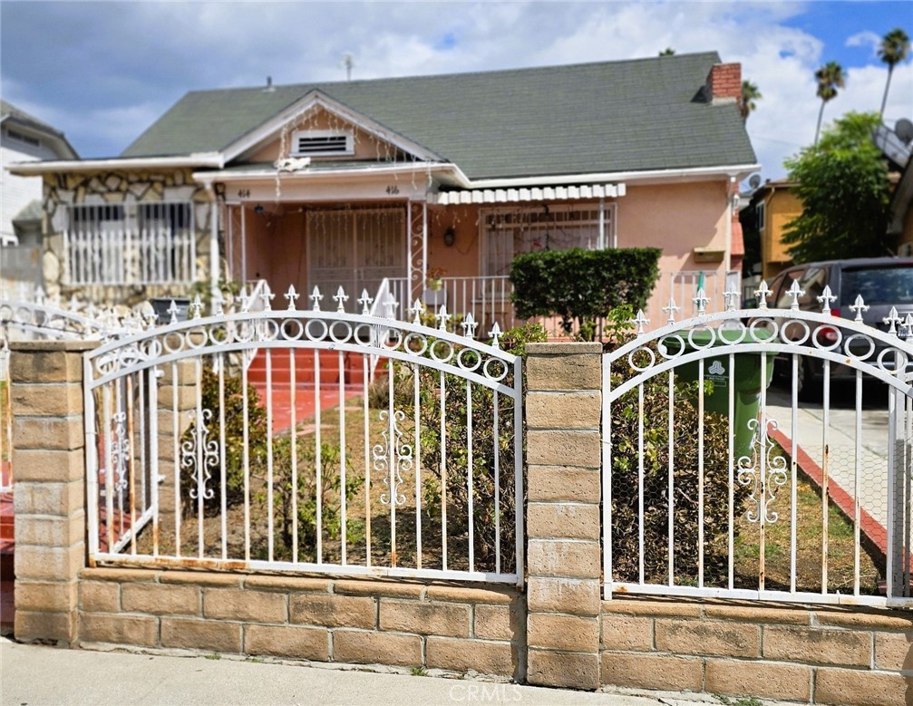 Single Family Residence for sale at 416 N Hobart, Los Angeles, CA featuring 3 beds and 3 baths