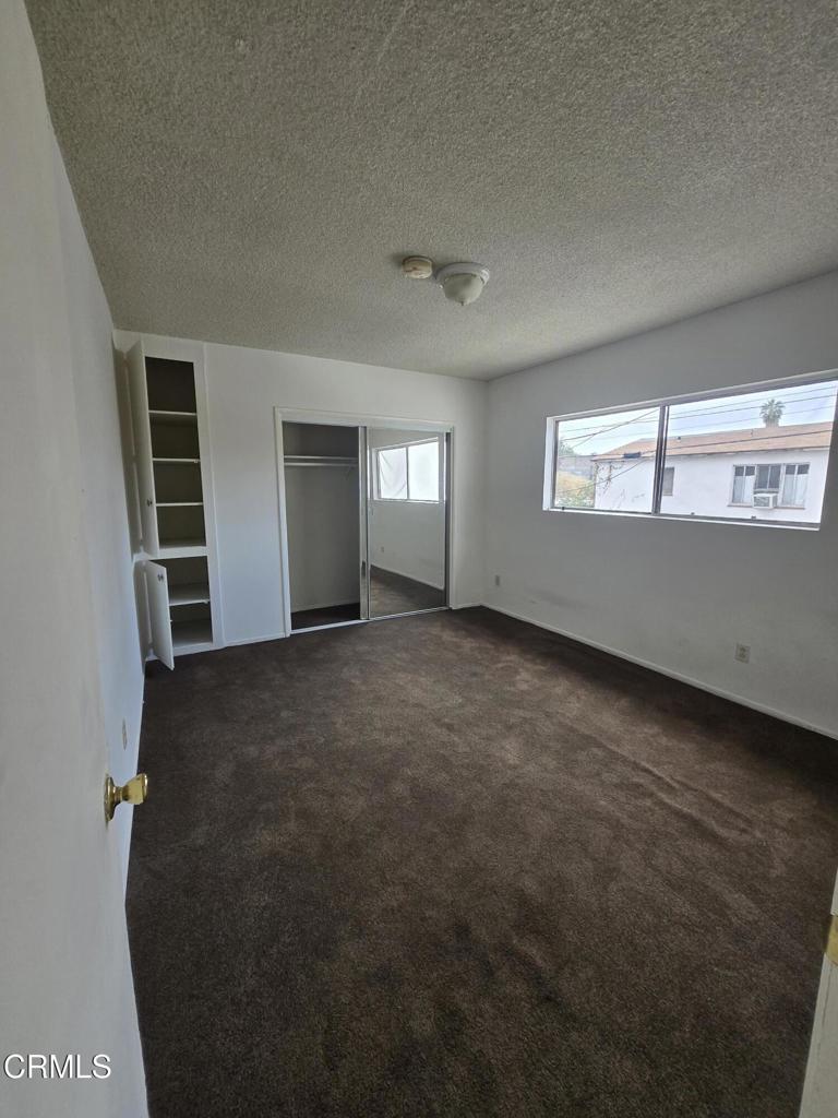 Residential Lease for rent at 811 N Mariposa Avenue 12, Los Angeles, Los Angeles County CA featuring 1 bed and 1 bath