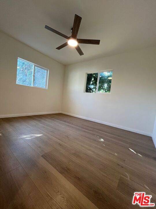 Residential Lease for rent at 1530 5th Avenue, Los Angeles, Los Angeles County CA featuring 2 beds and 2 baths
