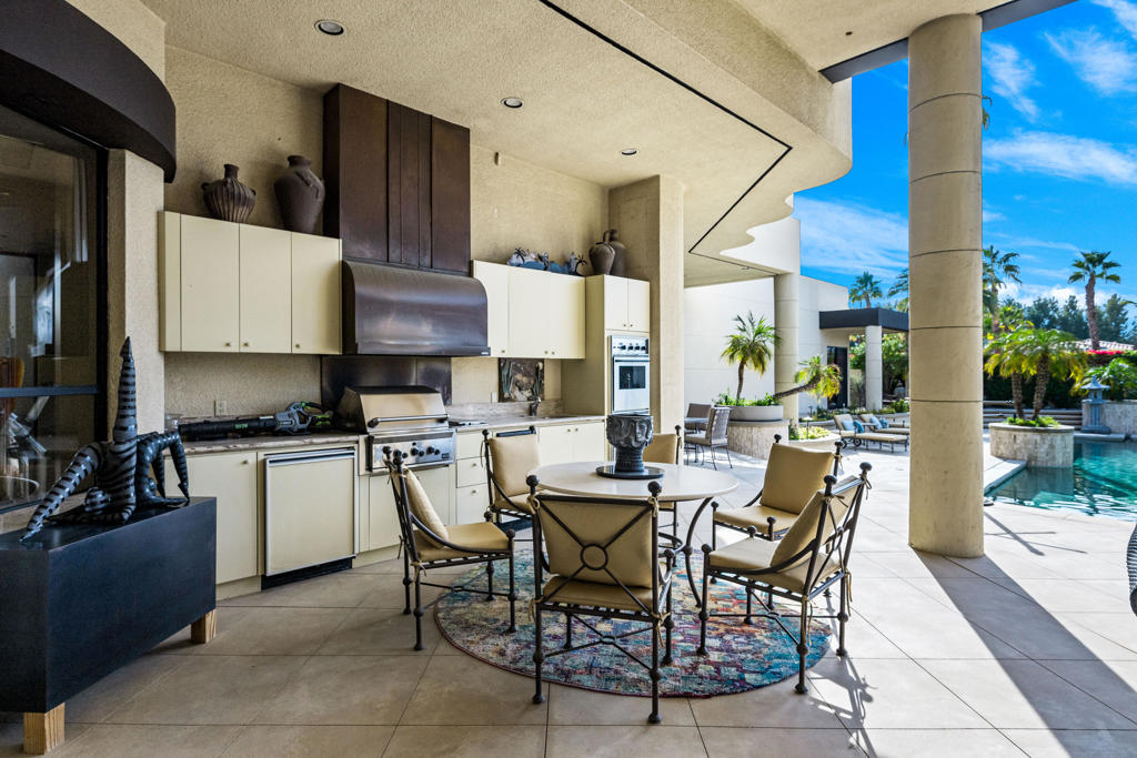 Residential for sale at 23 Stephen Terrace, Rancho Mirage CA featuring 5 beds and 6 baths
