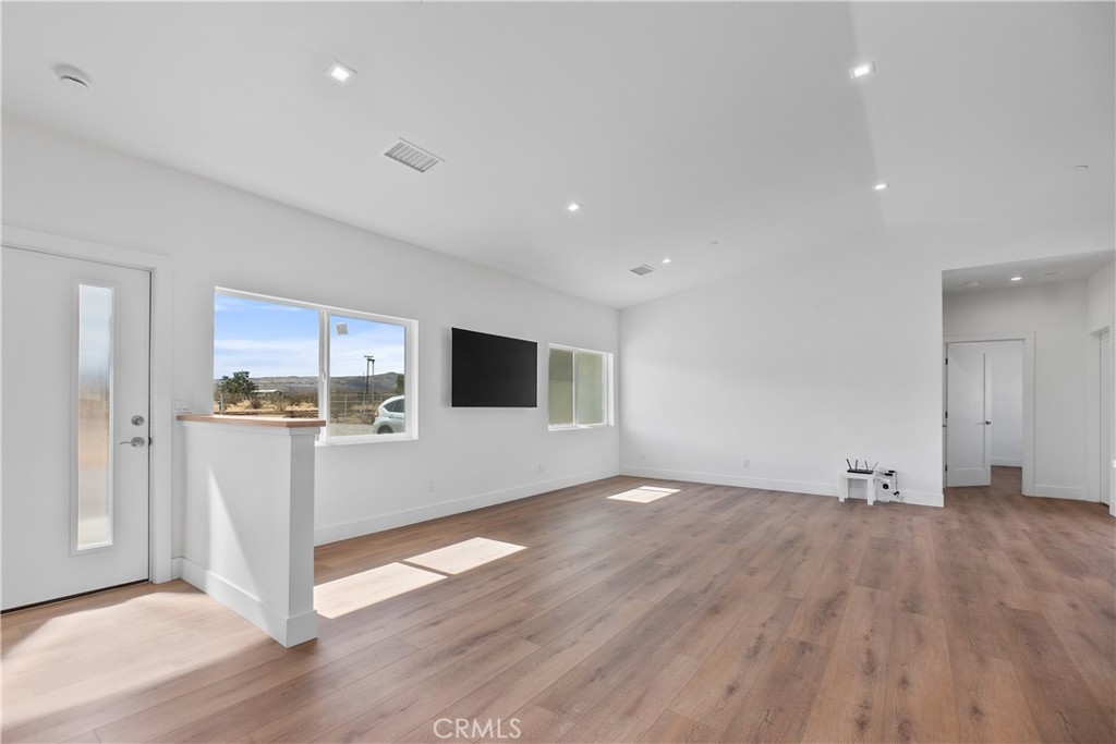 Residential for sale at 11725 Lagartijo Drive, Apple Valley CA featuring 4 beds and 3 baths