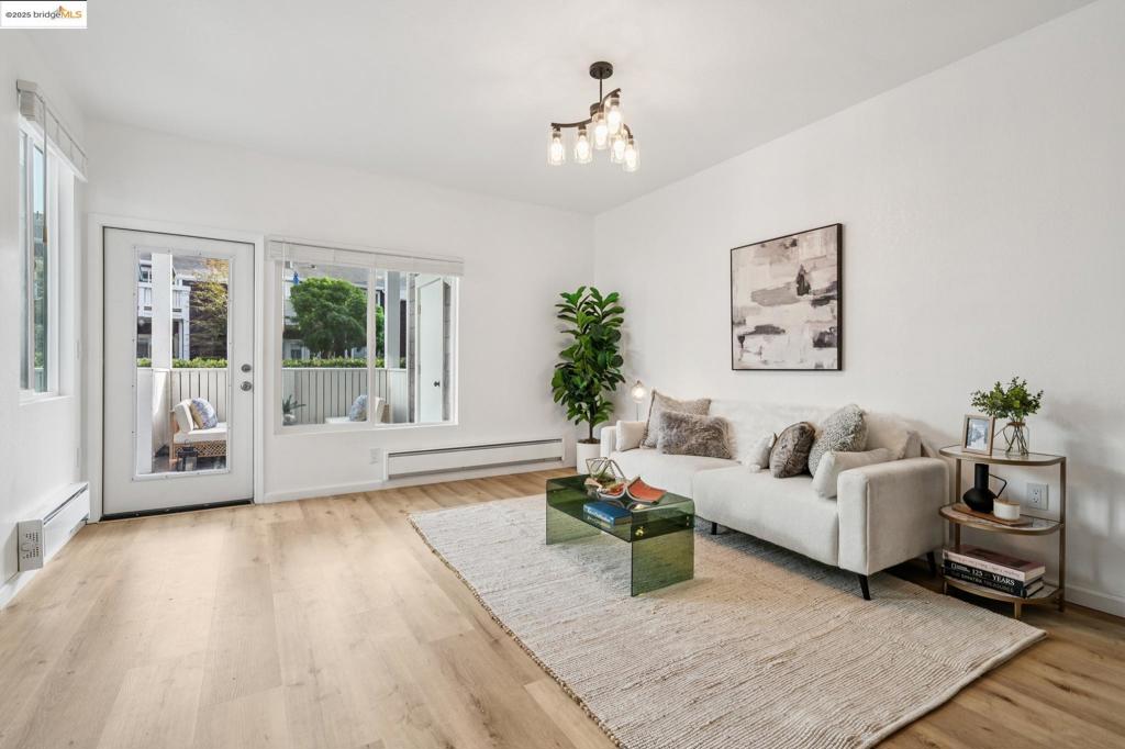 Residential for sale at 93 Bayside Ct, Richmond CA featuring 1 bed and 1 bath