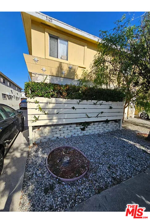 Residential Income for sale at 3125 S Durango Avenue, Los Angeles, CA featuring 16 beds and 8 baths