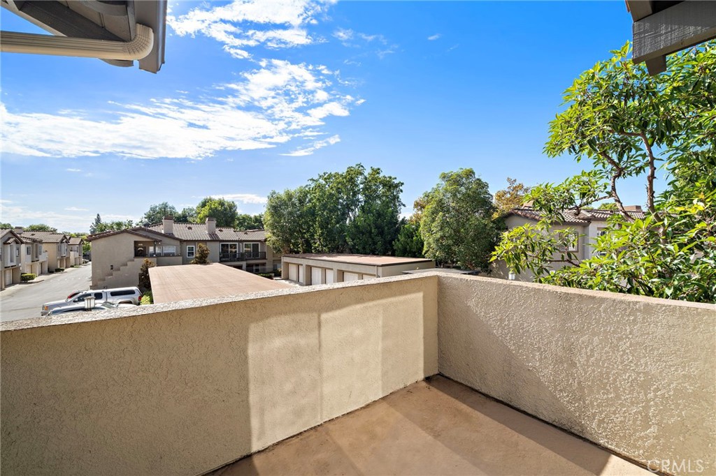 Residential for sale at 32 Via Contento, Rancho Santa Margarita CA featuring 2 beds and 2 baths