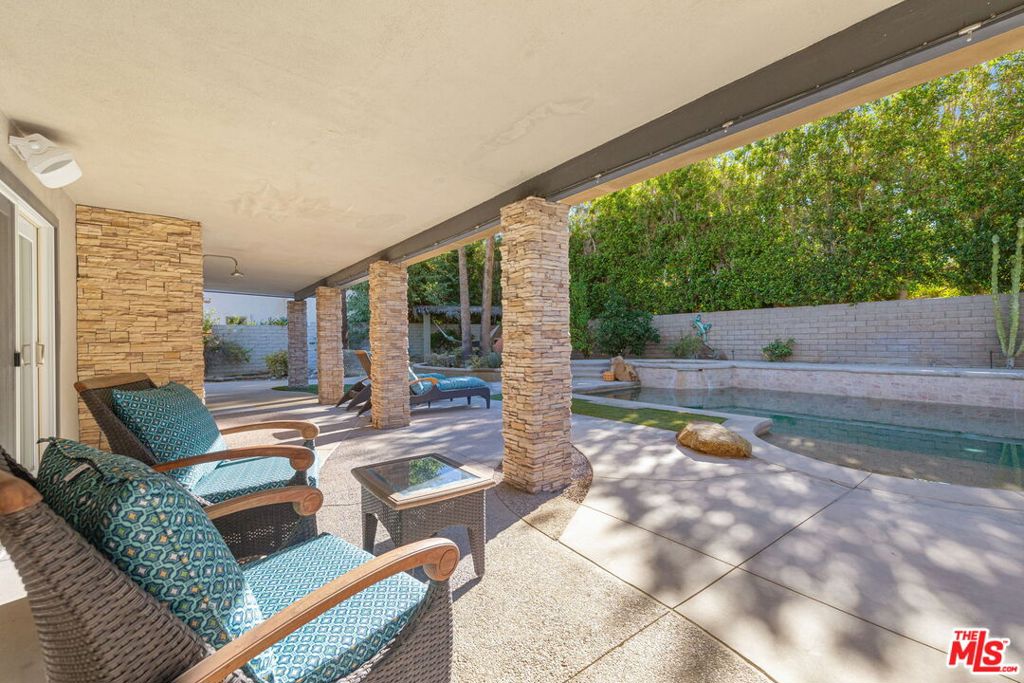 Residential Lease for rent at 74085 Old Prospector Trail, Palm Desert CA featuring 3 beds and 2 baths