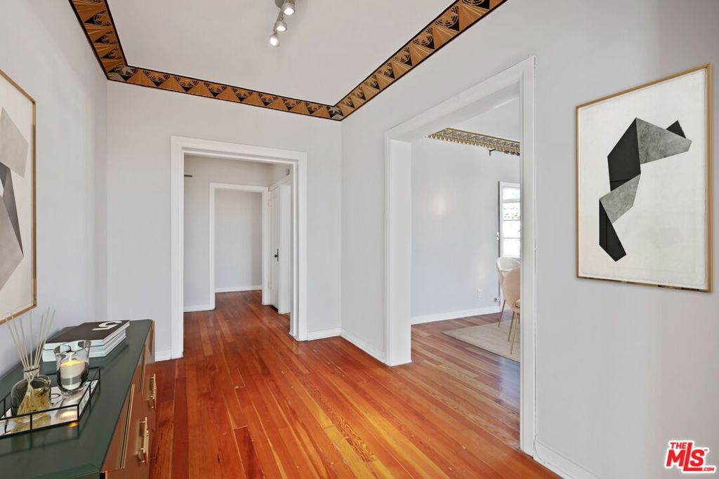 Residential Lease for rent at 1314 N Hayworth Avenue 503, West Hollywood, Los Angeles County CA featuring 1 bed and 1 bath