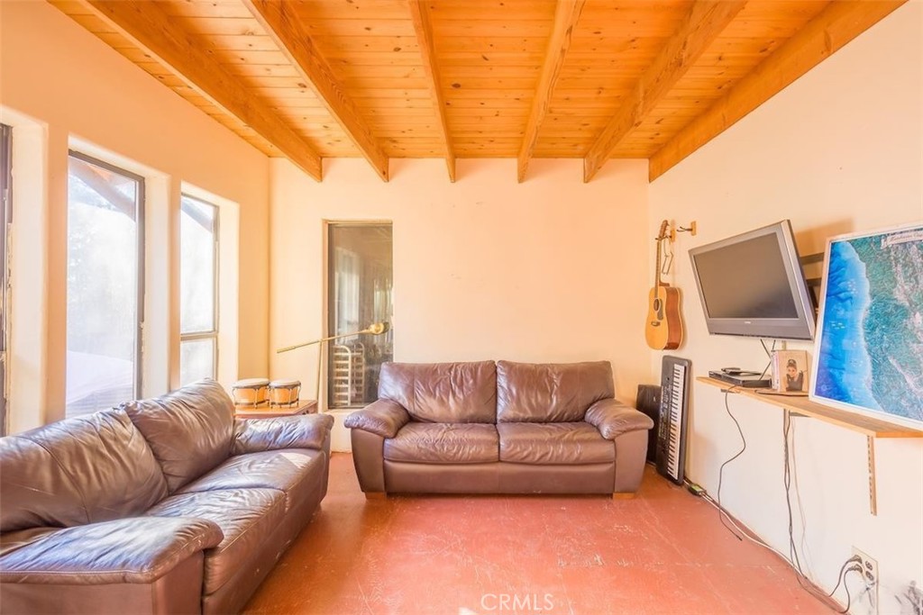 Residential for sale at 25996 String Creek Road, Willits CA featuring 3 beds and 1 bath