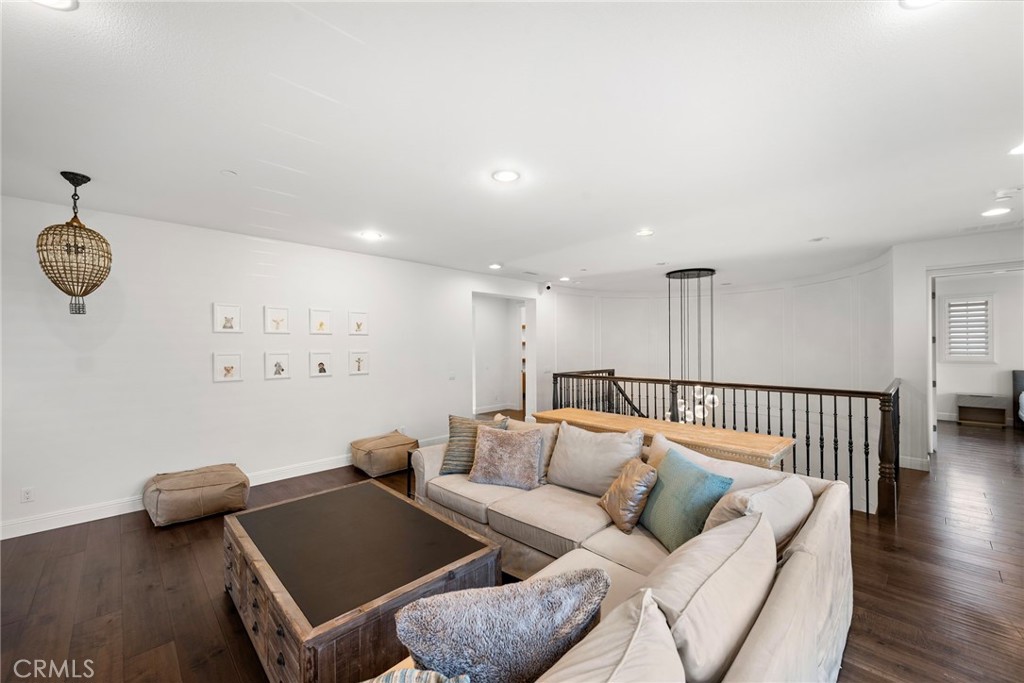 Residential Lease for rent at 106 Orchid, Irvine CA featuring 5 beds and 6 baths