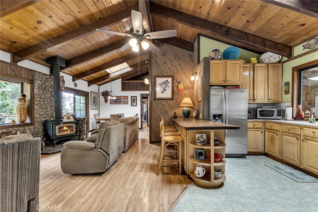 Residential for sale at 22901 Eagles Nest, Idyllwild CA featuring 6 beds and 5 baths
