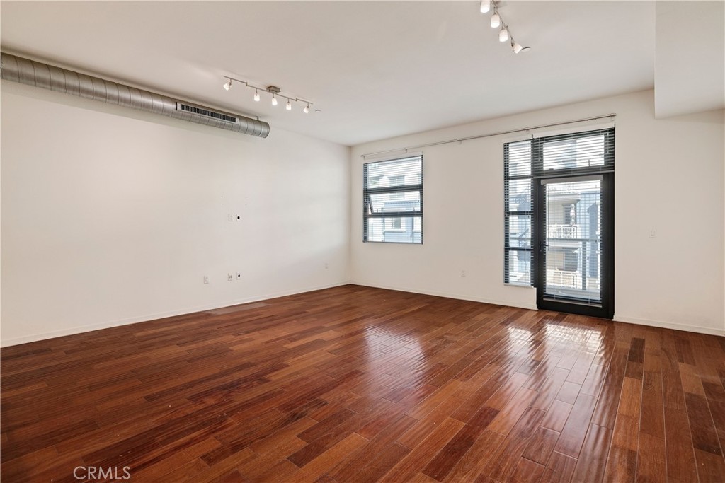 Residential for sale at 133 The Promenade N 426, Long Beach CA featuring 1 bed and 1 bath