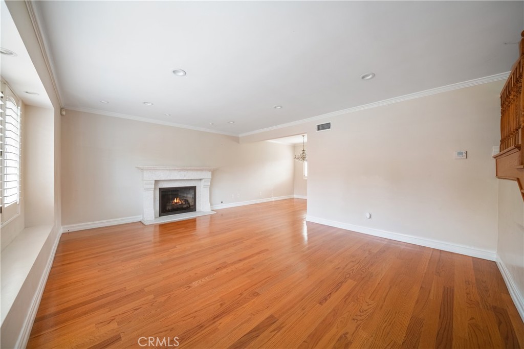 Active for sale at San Gabriel, CA, San Gabriel, CA CA and 3 baths