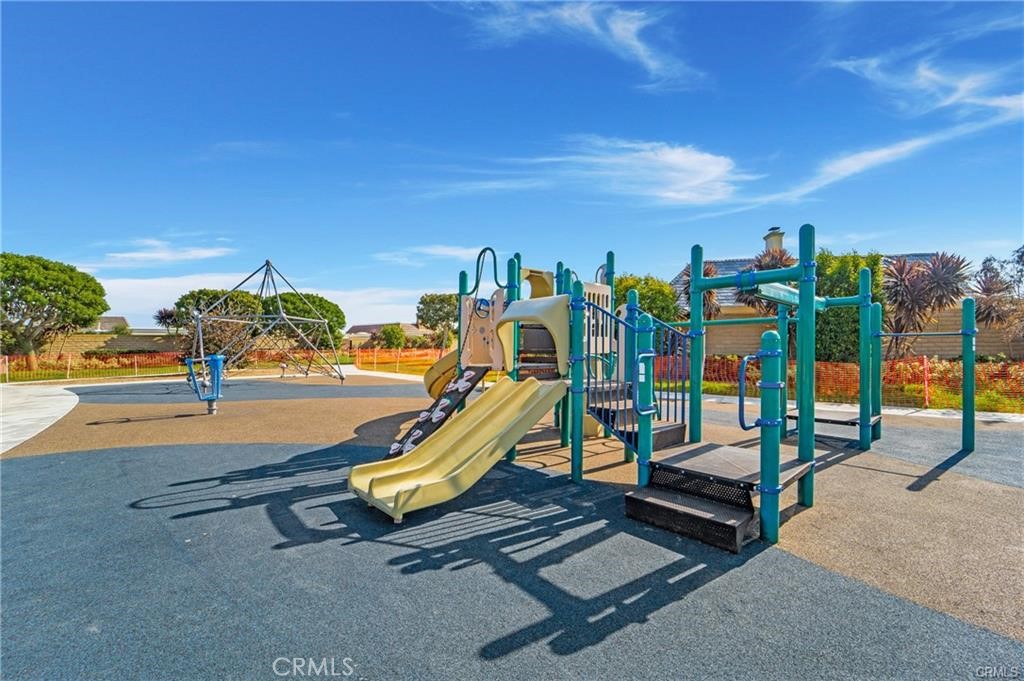 Residential for sale at 23502 Seaward Isle, Dana Point CA featuring 4 beds and 6 baths