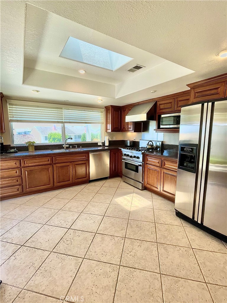 Residential Lease for rent at 33581 Moonsail Drive, Dana Point CA featuring 2 beds and 2 baths