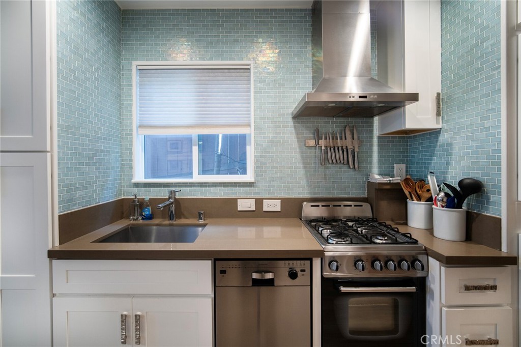 Residential Lease for rent at 33921 Robles C, Dana Point CA featuring 1 bed and 1 bath