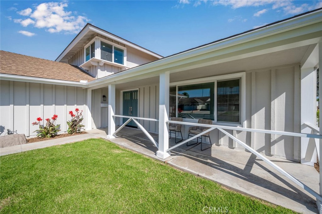 Residential for sale at 11344 Rochelle, Los Alamitos CA featuring 4 beds and 3 baths