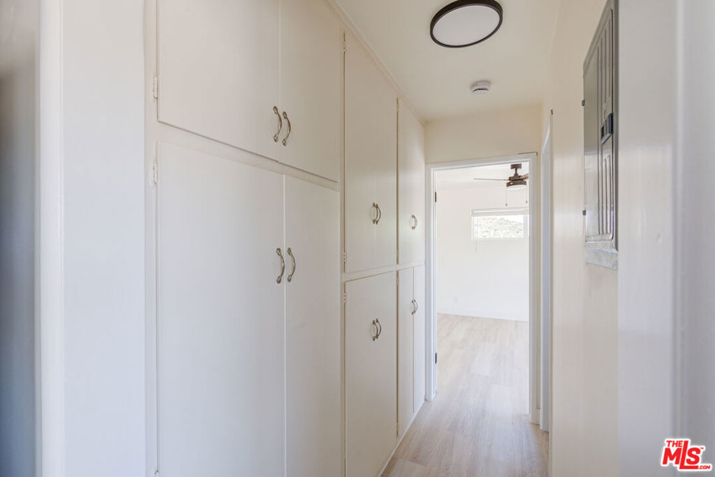 Residential Lease for rent at 1623 Arlington Avenue B, Torrance CA featuring 1 bed and 1 bath