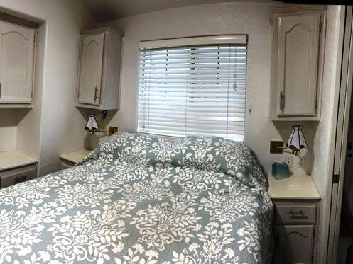 Manufactured In Park for sale at 84136 Ave 44, 656 656, Indio CA featuring 1 bed and 1 bath
