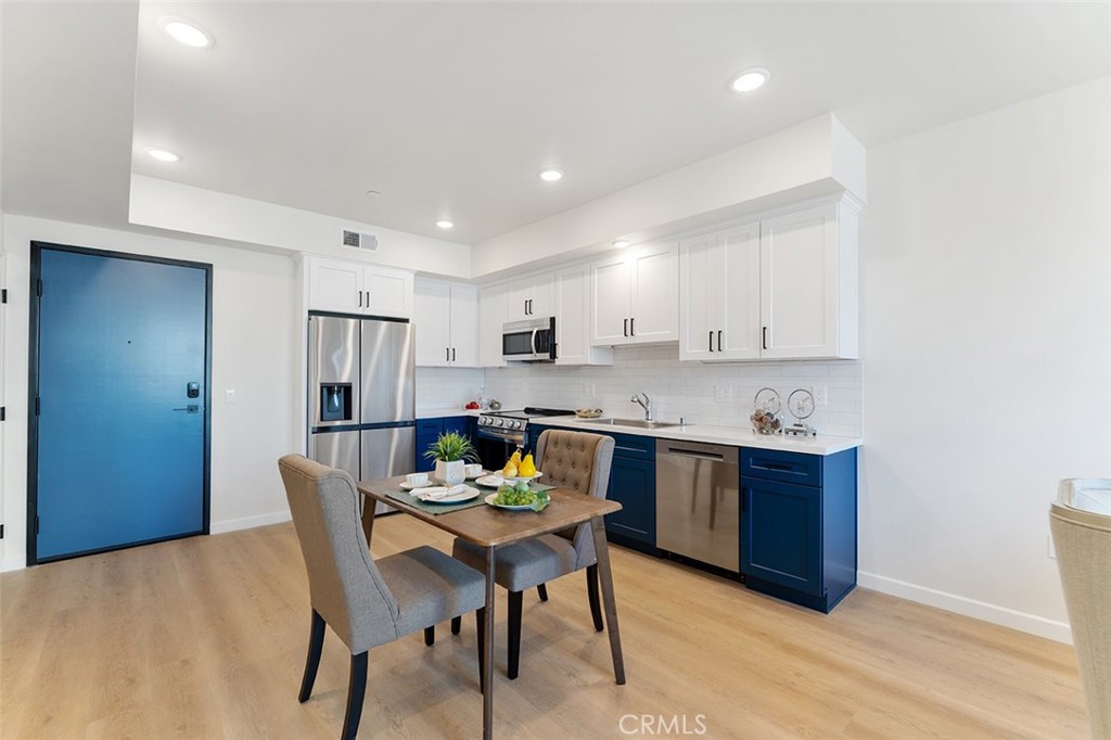 Residential Lease for rent at 4064 E Live Oak Avenue 502, Arcadia, Los Angeles County CA featuring 1 bed and 1 bath