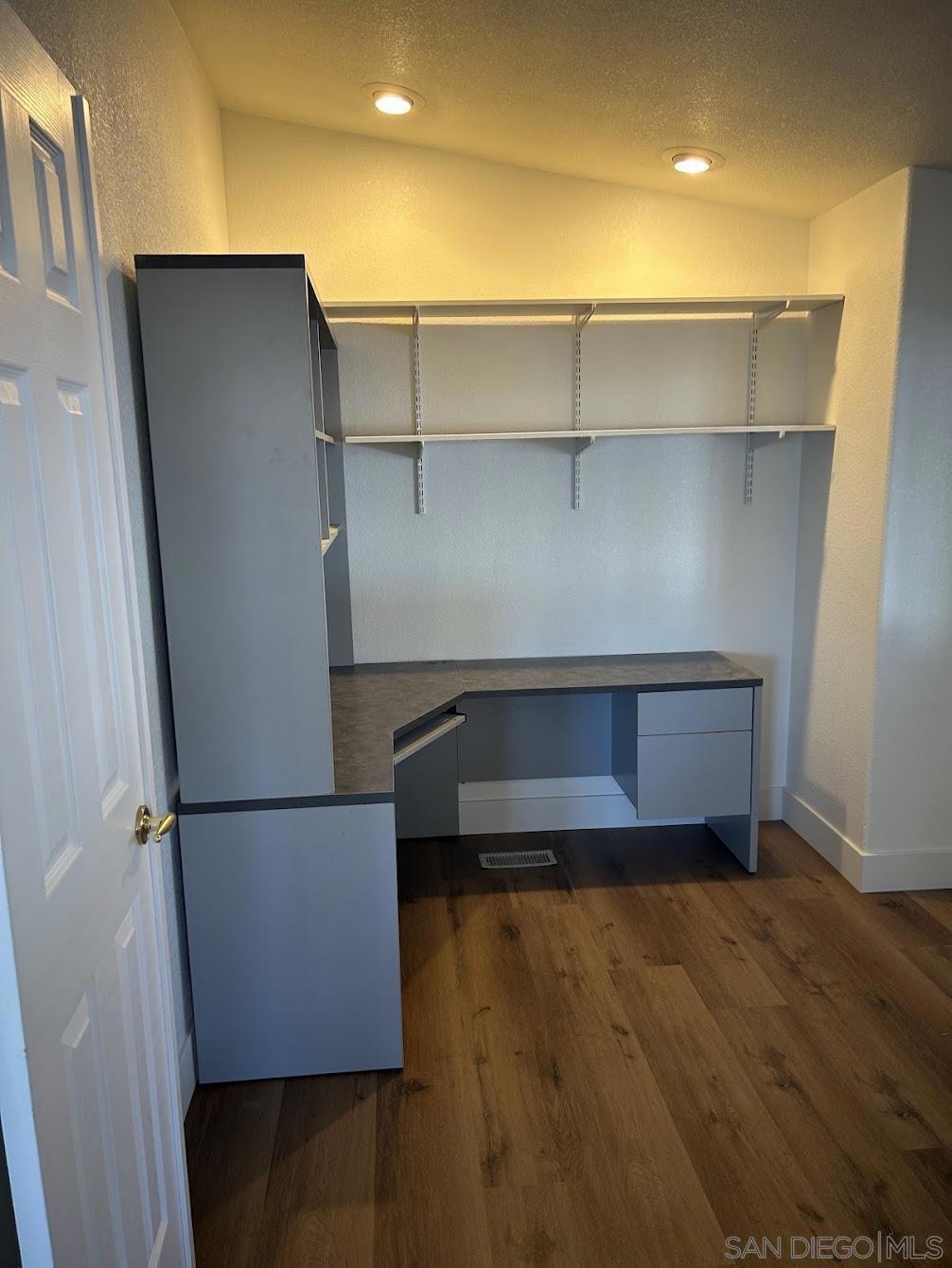 Manufactured In Park for sale at 1501 Anza Avenue 39, Vista CA featuring 2 beds and 2 baths