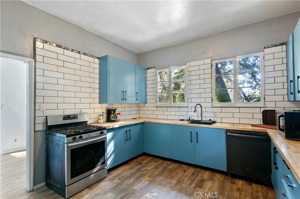Residential for sale at 819 S Curson Avenue, Los Angeles CA featuring 8 beds and 6 baths