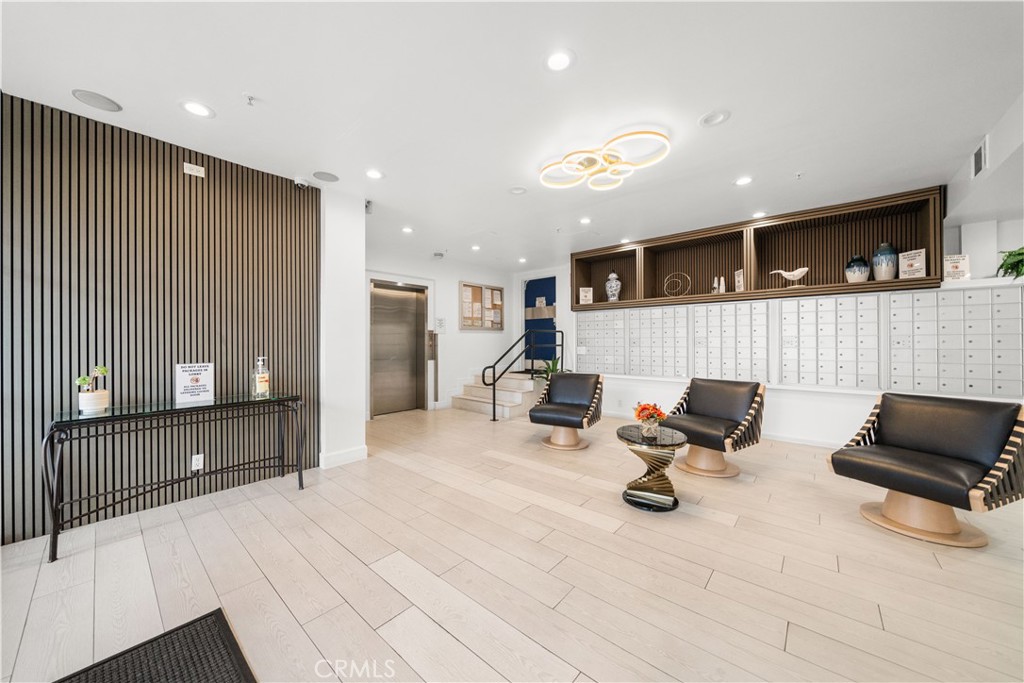 Residential Lease for rent at 10982 Roebling Avenue 524, Los Angeles, Los Angeles County CA featuring 2 beds and 1 bath