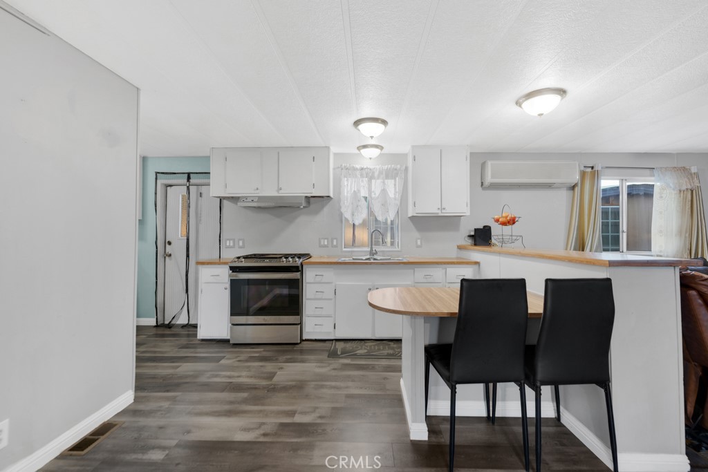 Manufactured In Park for sale at 45415 16 28TH, Lancaster CA featuring 3 beds and 2 baths