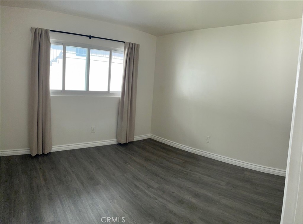Residential Lease for rent at 640 W Imperial 2, El Segundo CA featuring 1 bed and 1 bath