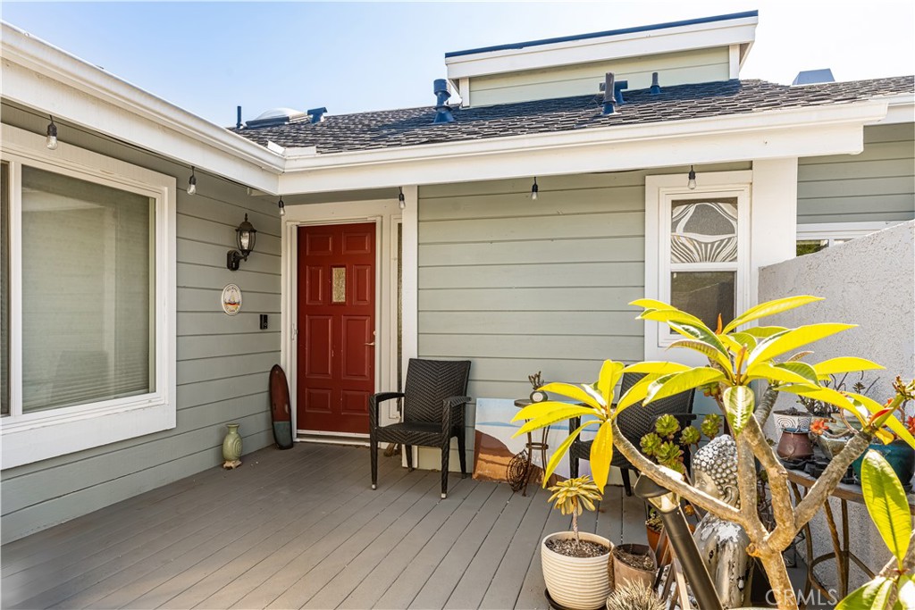 Residential for sale at 24722 Dana Point Dr, Dana Point CA featuring 3 beds and 3 baths