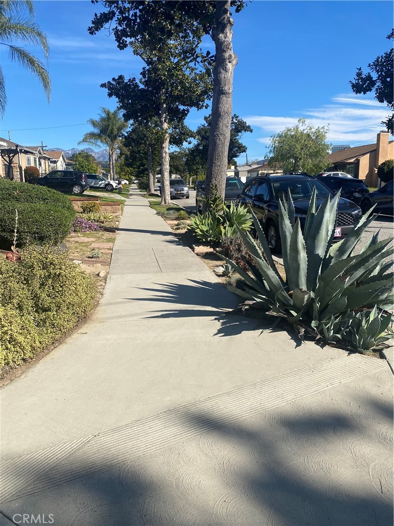 Active for sale at Glendale, CA, Glendale, CA CA and 2 baths