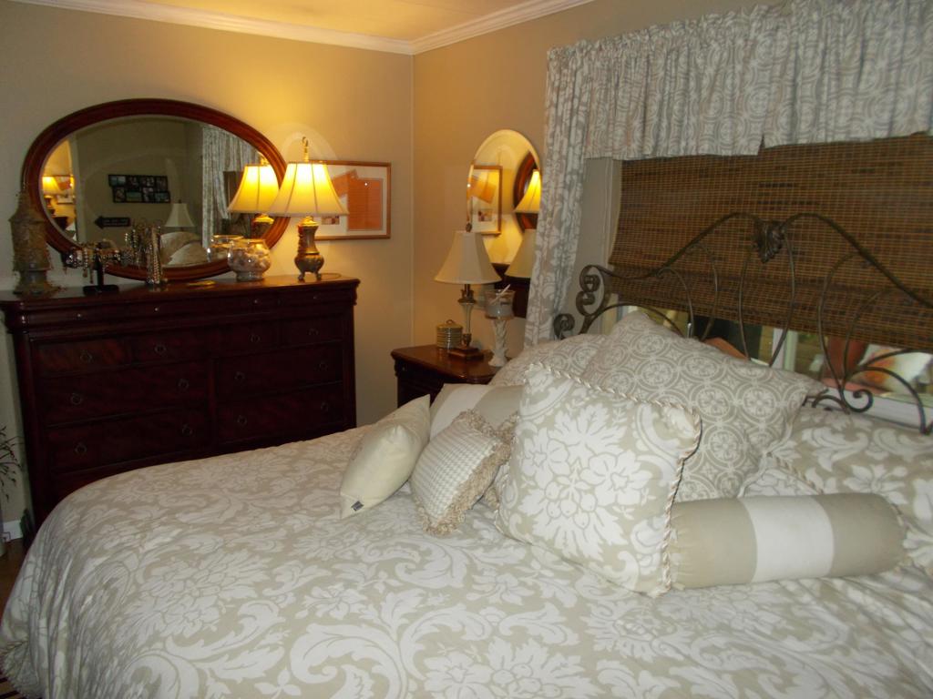 Manufactured In Park for sale at 38703 Desert Greens Drive E, Palm Desert CA featuring 2 beds and 2 baths