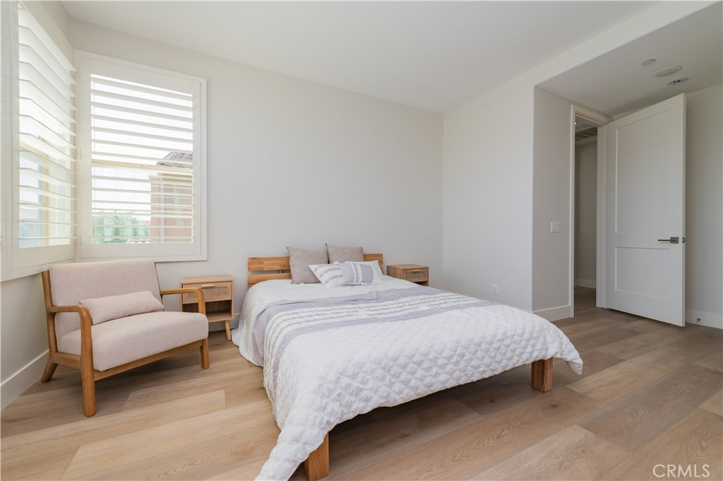 Residential Lease for rent at 53 Lunar, Irvine CA featuring 4 beds and 5 baths