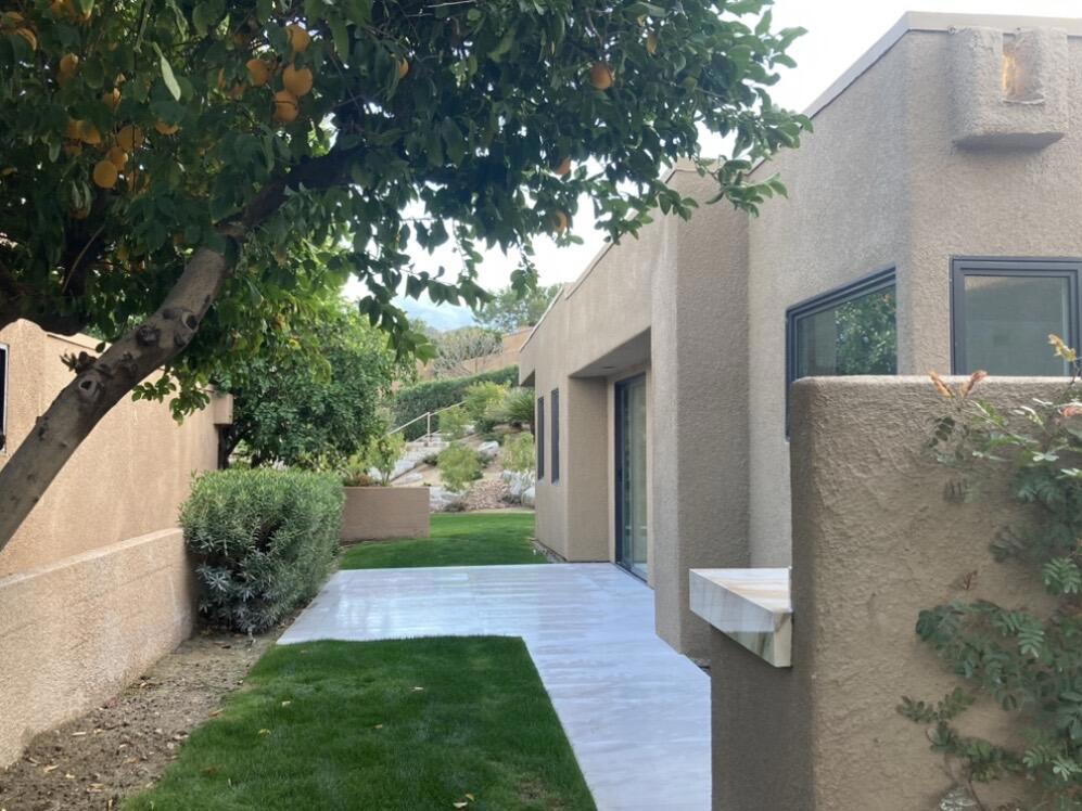 Residential Lease for rent at 73323 Boxthorn Lane, Palm Desert CA featuring 2 beds and 2 baths