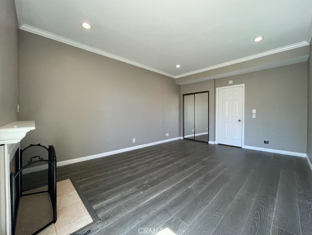 Residential Lease for rent at 330 Cordova 378, Pasadena CA featuring 2 beds and 3 baths
