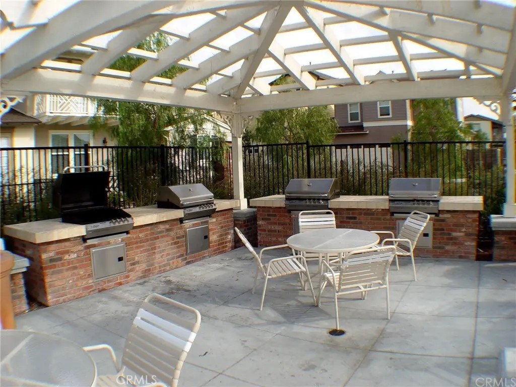 Residential Lease for rent at 376 Aviator, Tustin CA featuring 3 beds and 4 baths